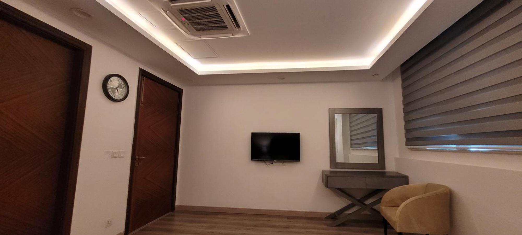 Goldcrest Luxury Apartments Lahore Bagian luar foto