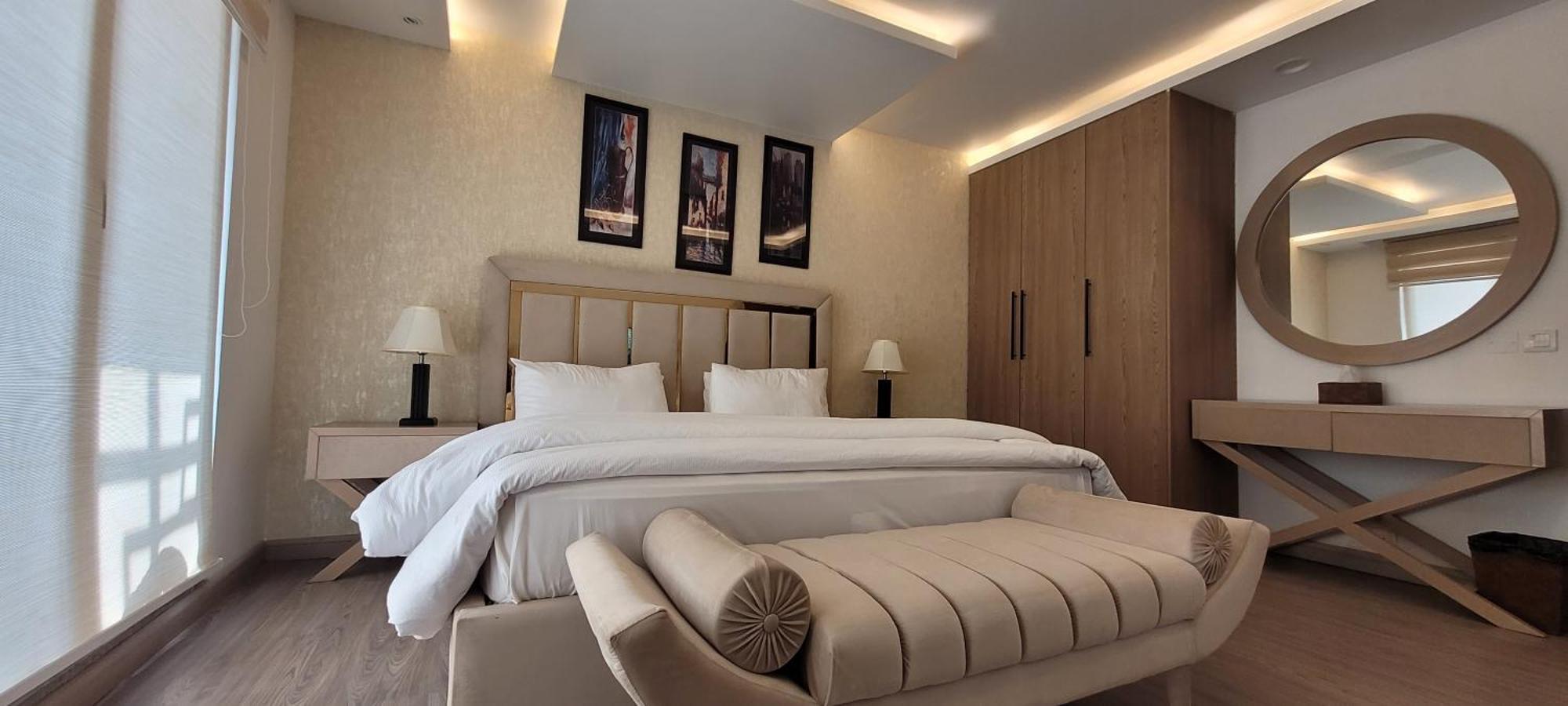 Goldcrest Luxury Apartments Lahore Bagian luar foto