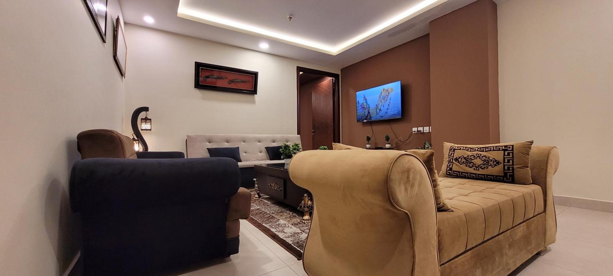 Goldcrest Luxury Apartments Lahore Bagian luar foto